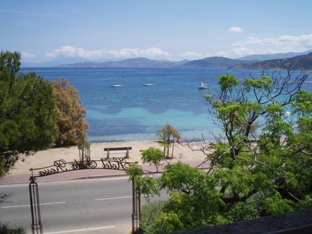 L'Isula Rossa Hotel LʼÎle-Rousse Buitenkant foto